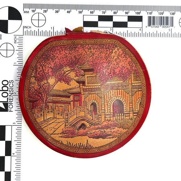 Vintage 1930's or 40's Leather Powder Compact - Picture 11 of 11